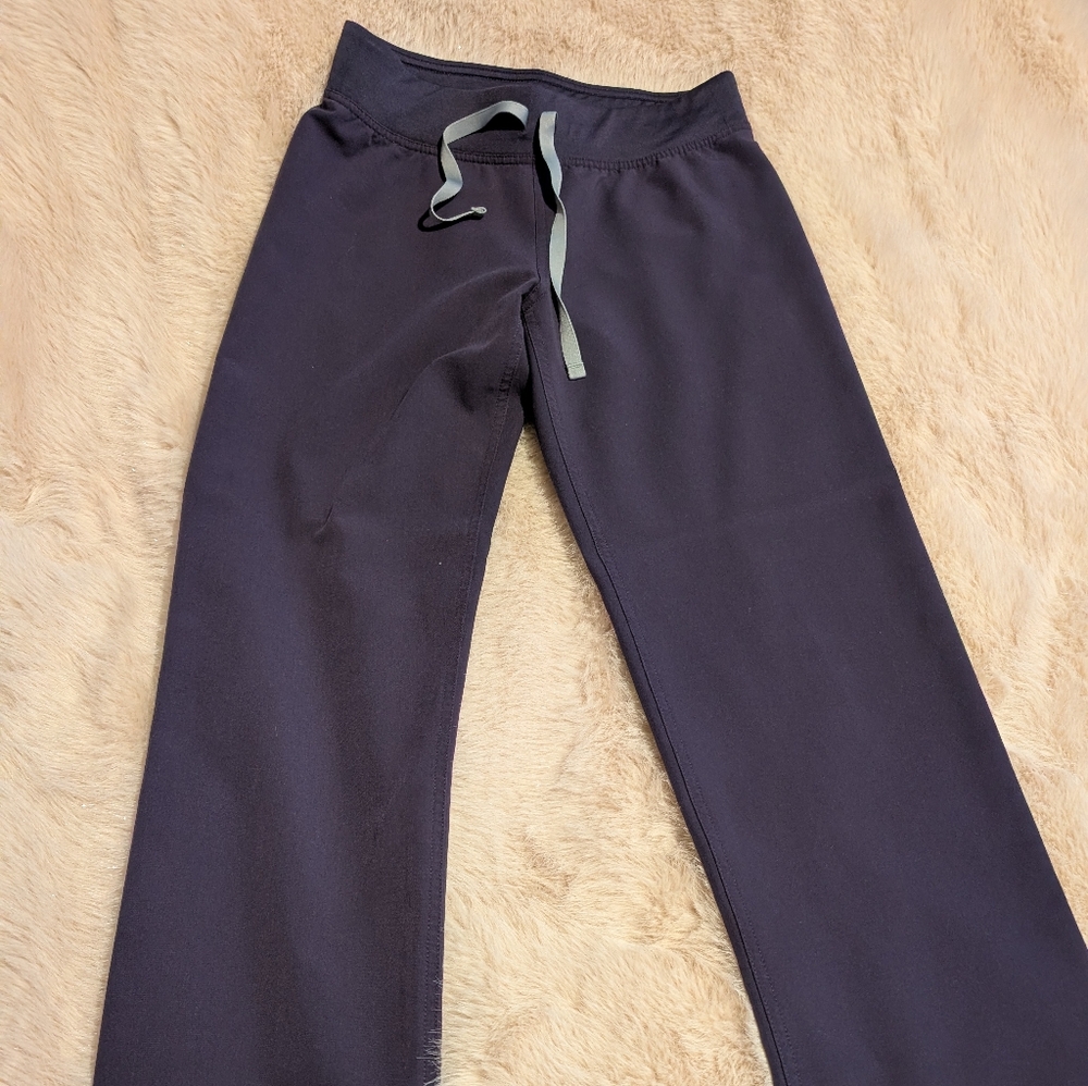 Women's Figs Livingston Pants In Purple